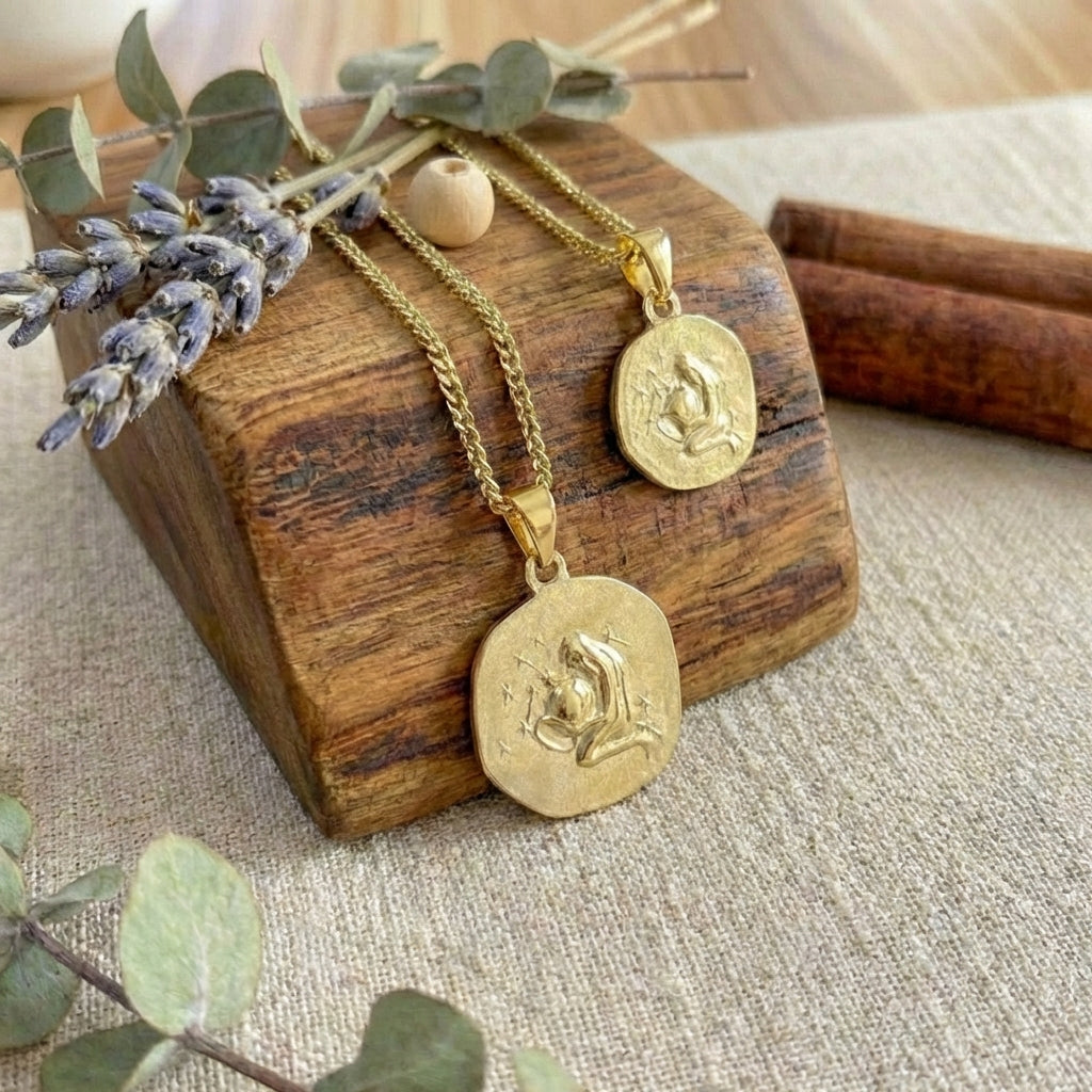 Stellar Signs Aquarius Necklace - Solid Gold Zodiac Pendant