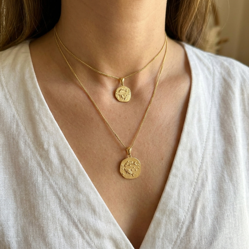 Stellar Signs Pisces Necklace - Solid Gold Zodiac Pendant
