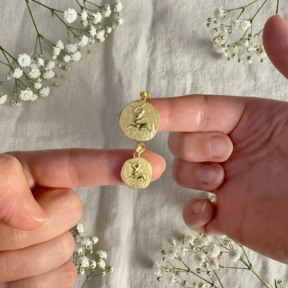 Stellar Signs Sagittarius Necklace - Solid Gold Zodiac Pendant