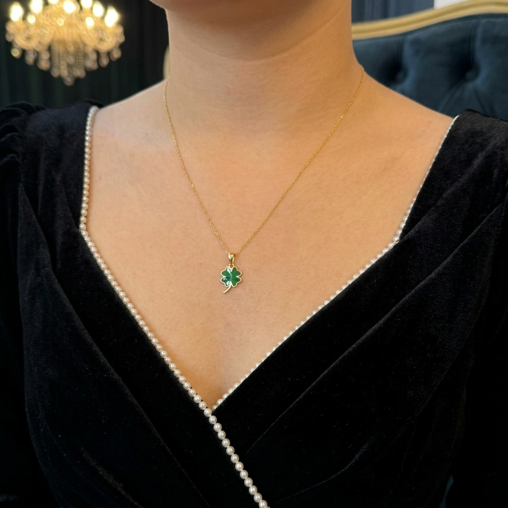 Emerald Elegance Clover Pendant - Silver