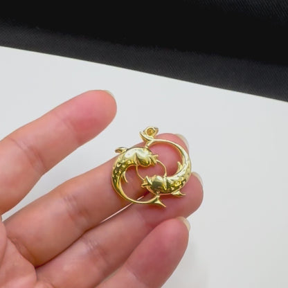 Zodiac Silhouette Pisces Necklace - Solid Gold Zodiac Pendant